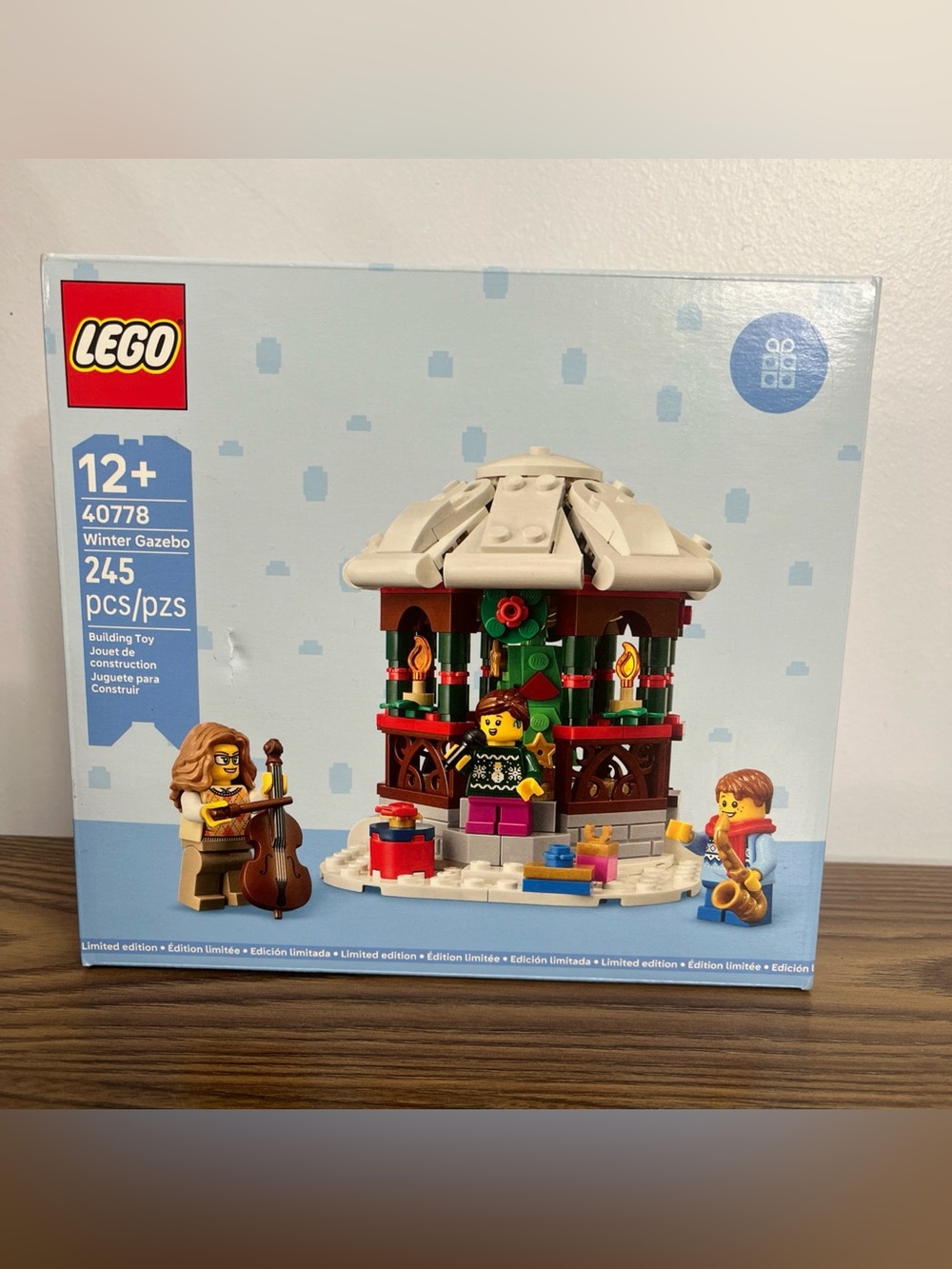 Lego 40778 Winter Gazebo Limited Edition New Sealed - 245 pieces